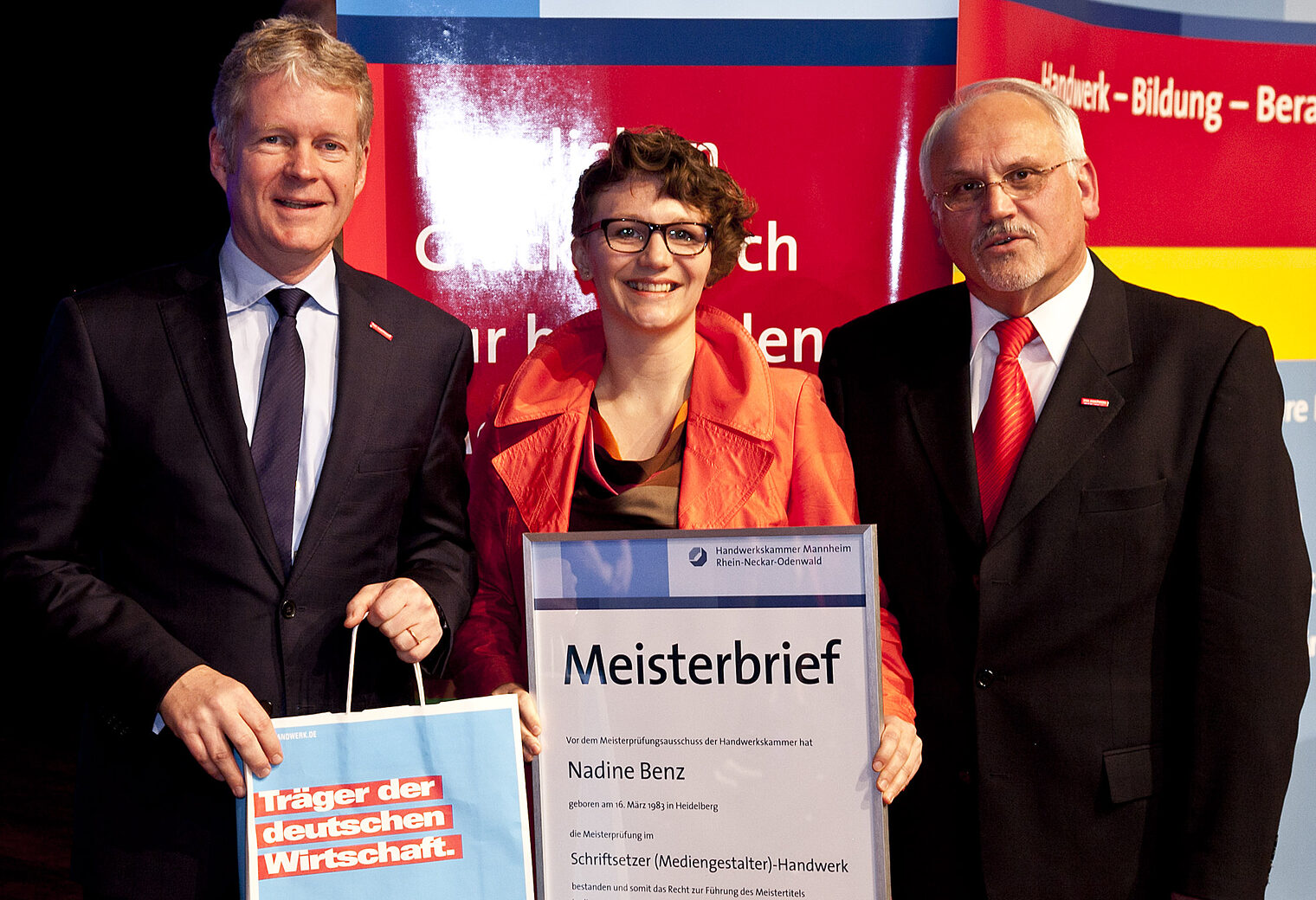 Jahesbeste im Schriftsetzer (Mediengestalter) -Handwerk war Nadine Benz Jahesbeste im Schriftsetzer (Mediengestalter) -Handwerk war Nadine Benz
