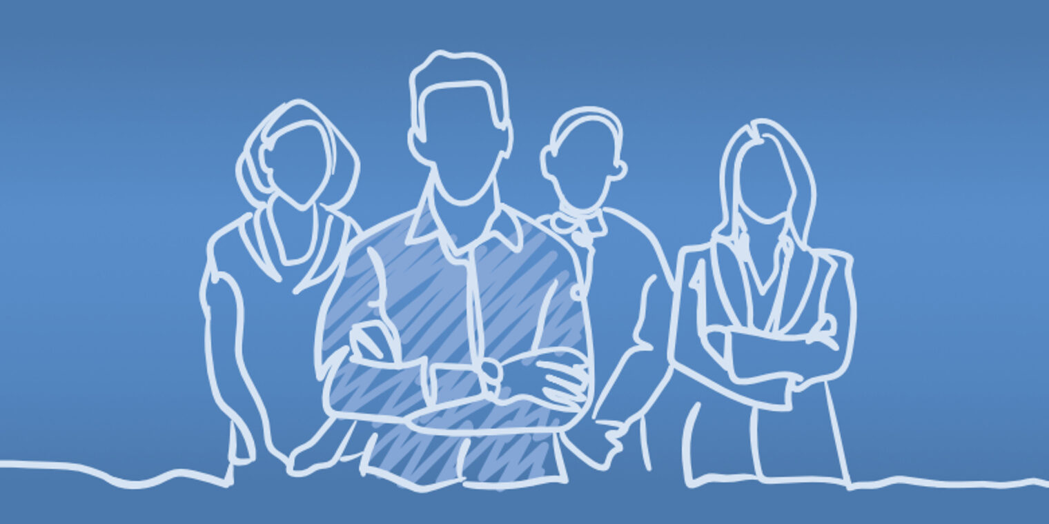 Strichzeichnung, 4 Personen mit verschränkten Armen vor blauem Hintergund