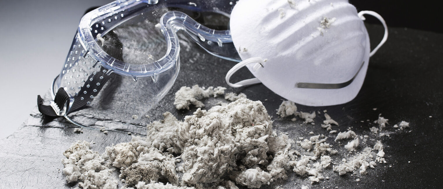 abfall asbest baustoff erz experiment gefahr gefährlich luftverschmutzung maske minerals prüfung schutzbrille studieren technologie trash umweltproblem umweltverschmutzung werkstoff