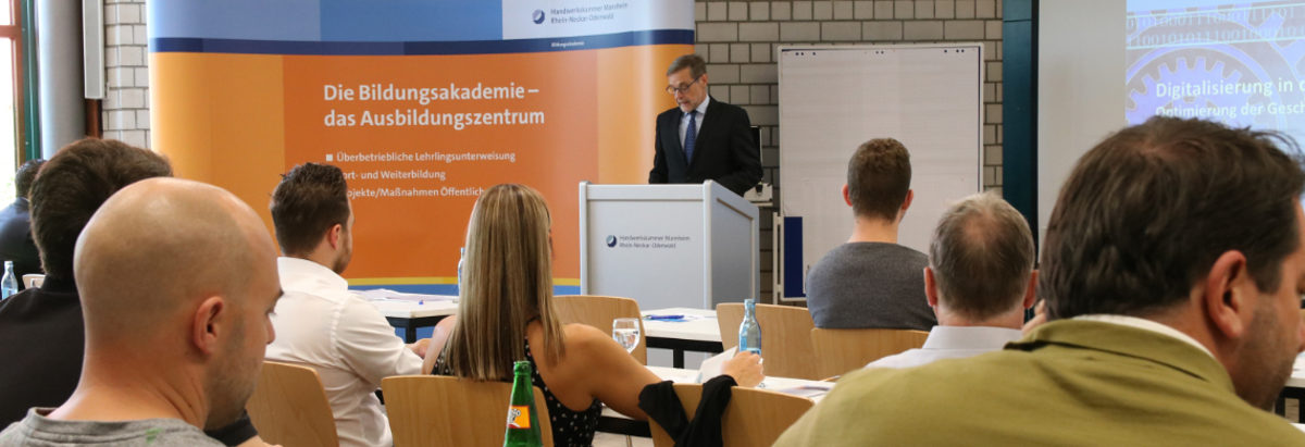 Titelbild_1140x390px_Hintergrund_Digitalisierung_nach der Veranstaltung