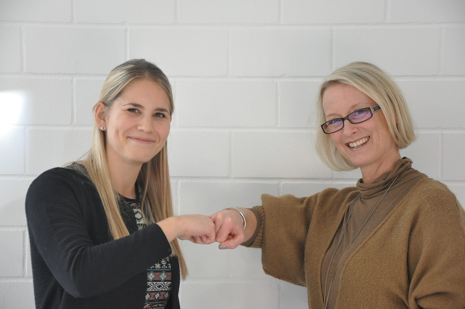 Zwei Mitarbeiterinnen der Handwerkskammer Mannheim aus de, Berufsorientierungs-Team der Kammer. 