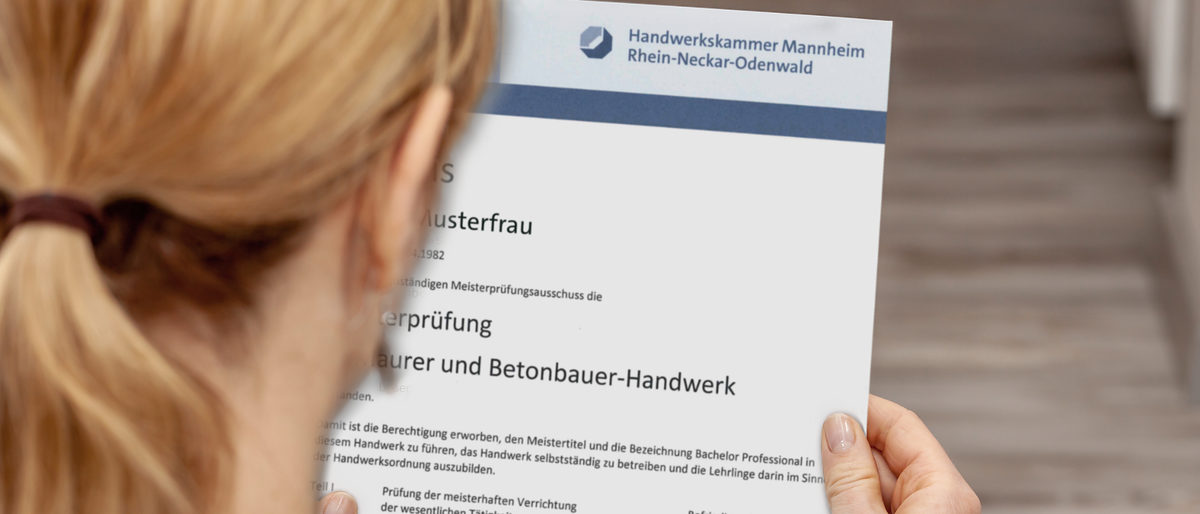© Lukassek_AdobeStock | Composing: Handwerkskammer Mother holding a very bad German school certificate in her hands Translation: certificate day of birth disciplines music reading religion german english mathematics art maths insufficient grade f deficient satisfying. Schlagwort(e): academic, achievement, attestation, bachelor, ceremony, certificate, college, communication, concept, course, credentials, deficient, degree, diploma, e-leraning, education, examination, f, german, goal, gown, grade, graduate, graduation, hand, holding, insufficient, knowledge, mortarboard, mother, objective, outcome, page, paper, papyrus, parchment, participation, professional, reading, recognition, report, report card, school, study, testimonal, unhappy, university, written