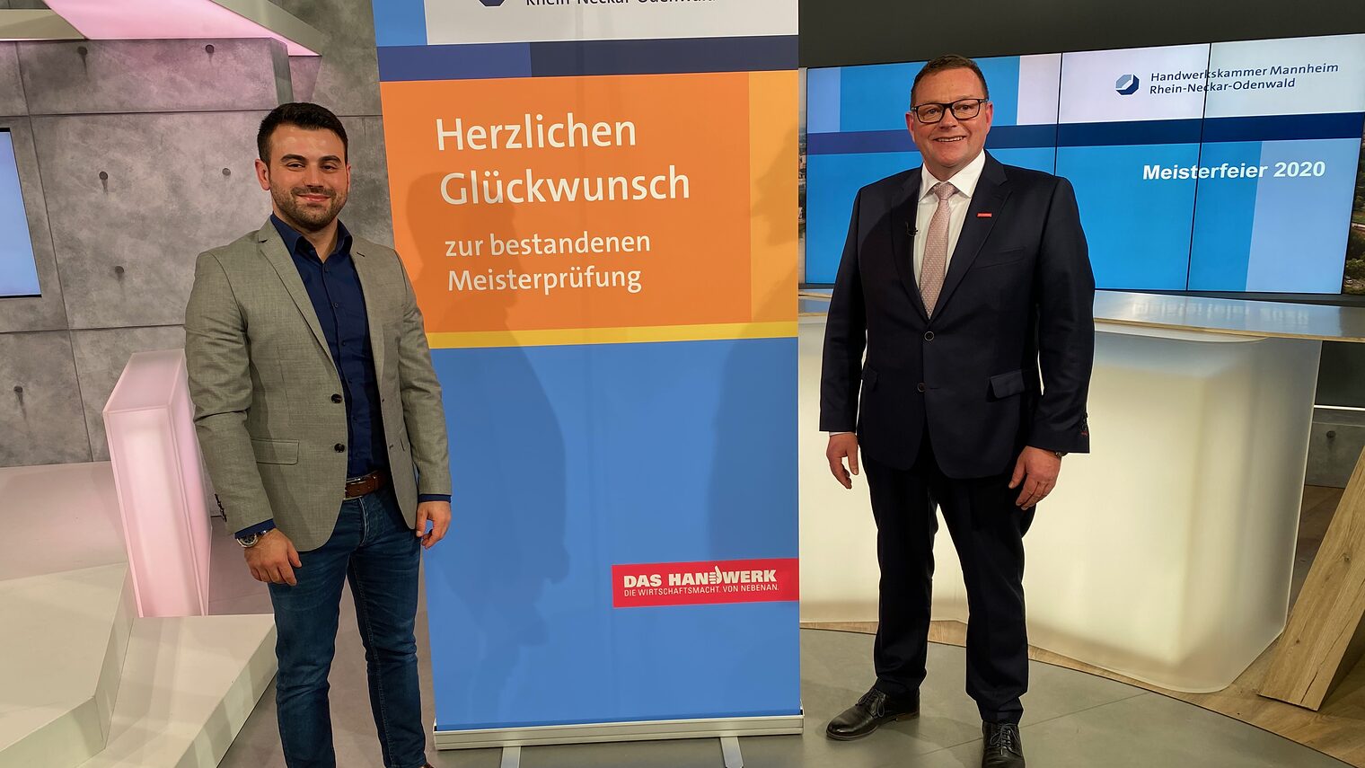 Rhein-Neckar-Fernsehen (RNF) | Mustafa Yorulmaz im Studio während der virtuellen Meisterfeier