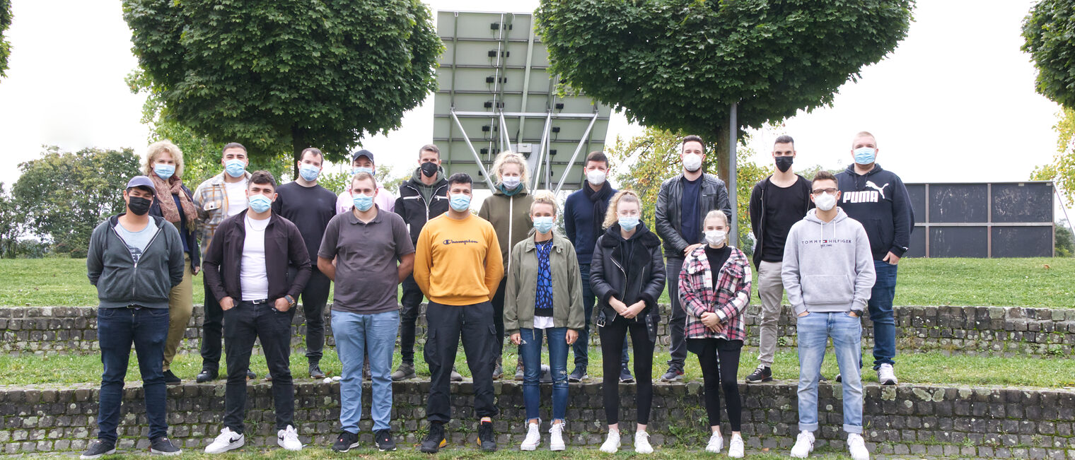 Teilnehmer verschiedener Kurse der Meisterausbildung 2021 mit Maske