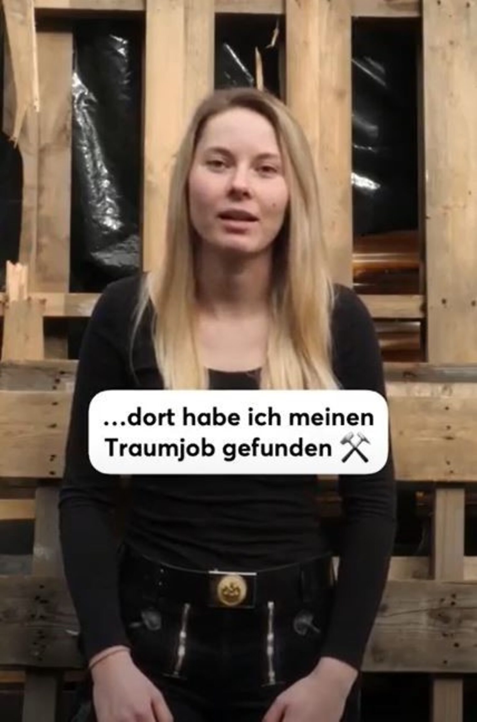 Hannah Scheurer spricht in einem Video über ihre Ausbildung im Handwerk. Zu sehen ist Hannah und einen Spruch: ... dort habe ich meinen Traumjob gefunden