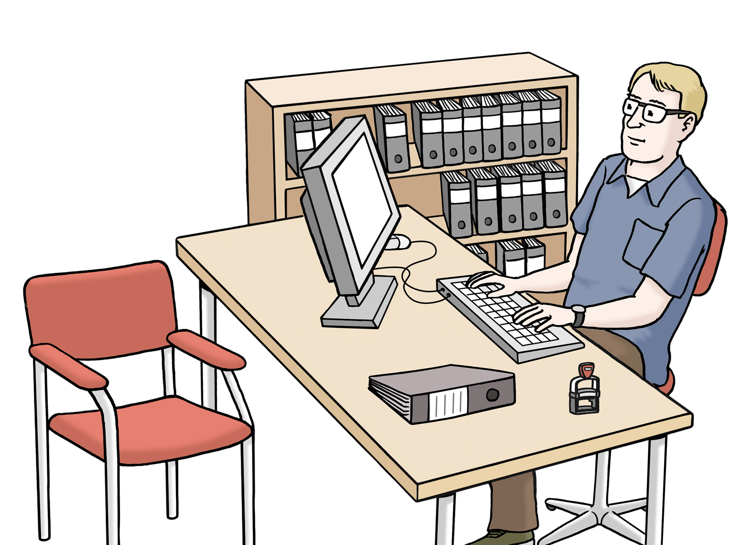 Mann sitzt im Büro am Tisch vor seinem Computer und tippt auf der Tastatur, gegenüber ein Besucherstuhl, neben ihm ein Aktenregal