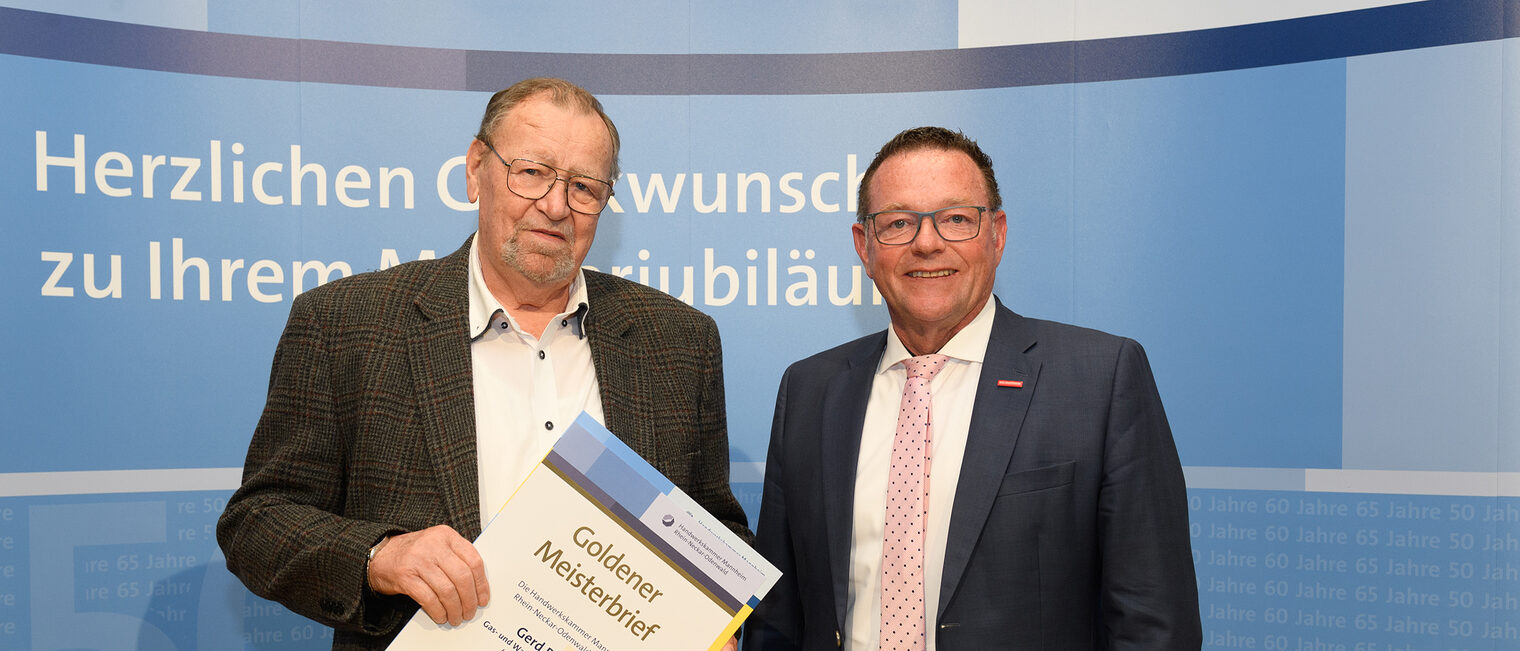 Überreichung des Ehrenmeisterbriefes durch Herrn Hofmann