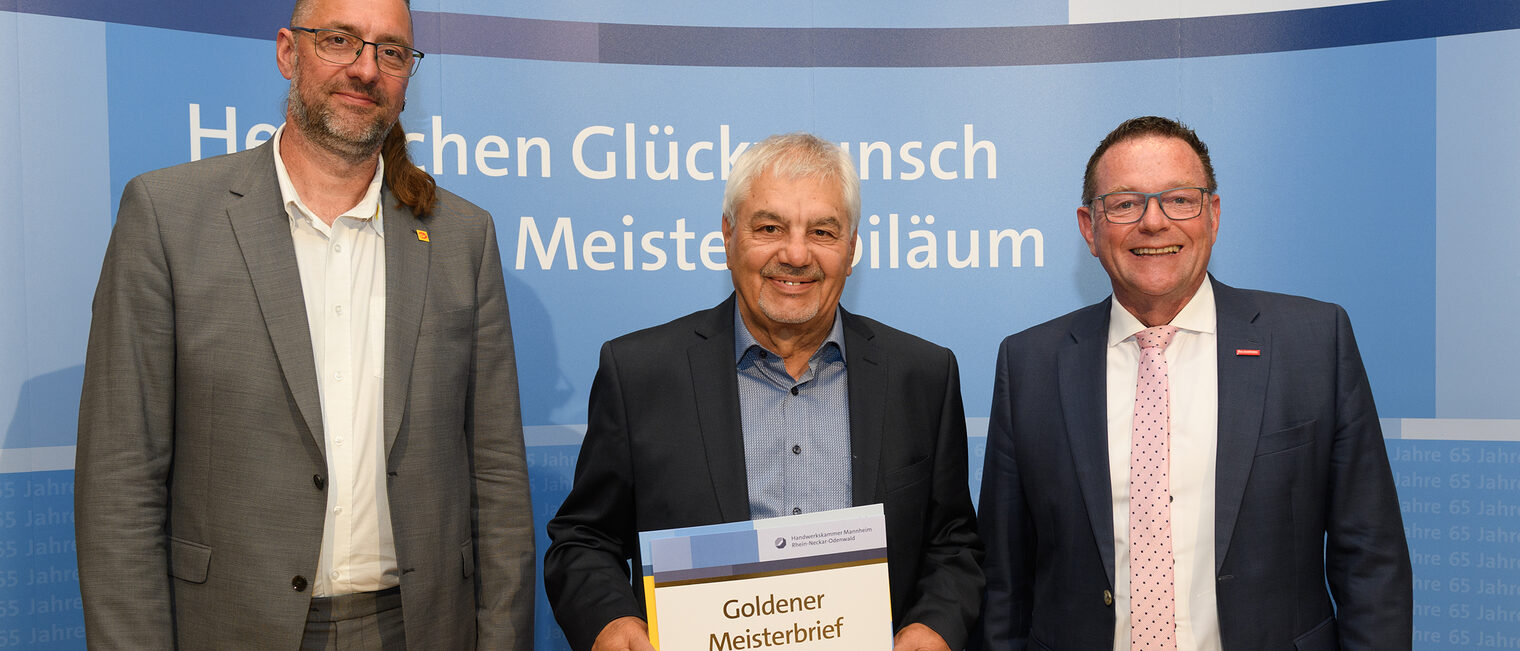 Überreichung des Ehrenmeisterbriefes durch Herrn Hofmann