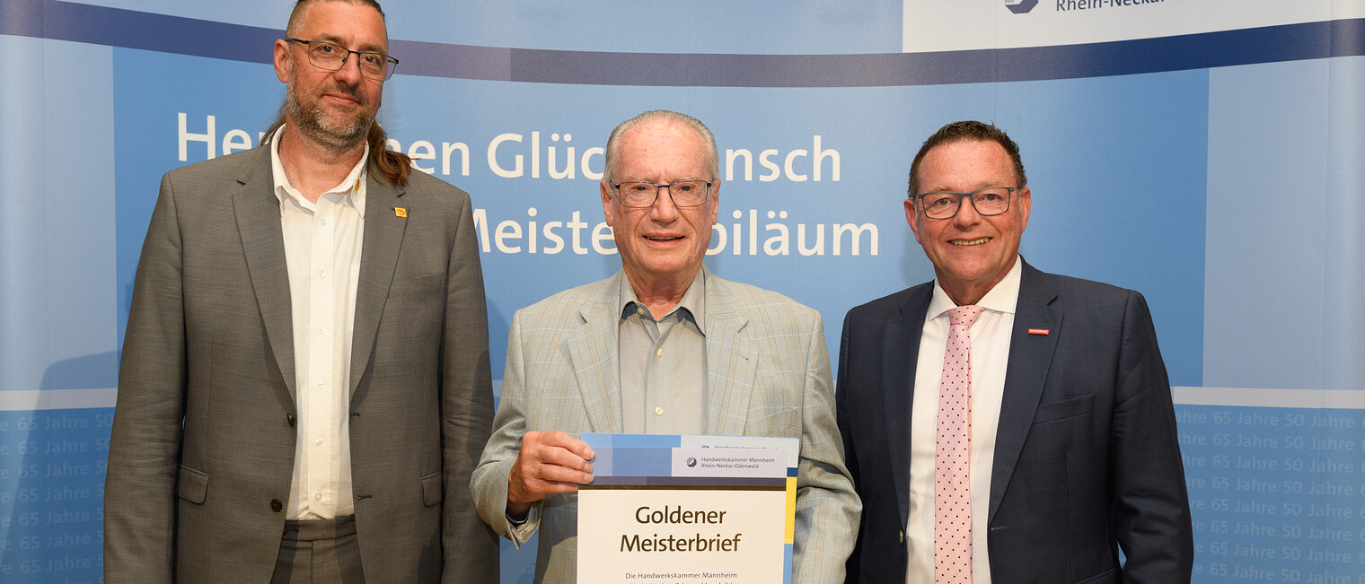 Überreichung des Ehrenmeisterbriefes durch Herrn Hofmann