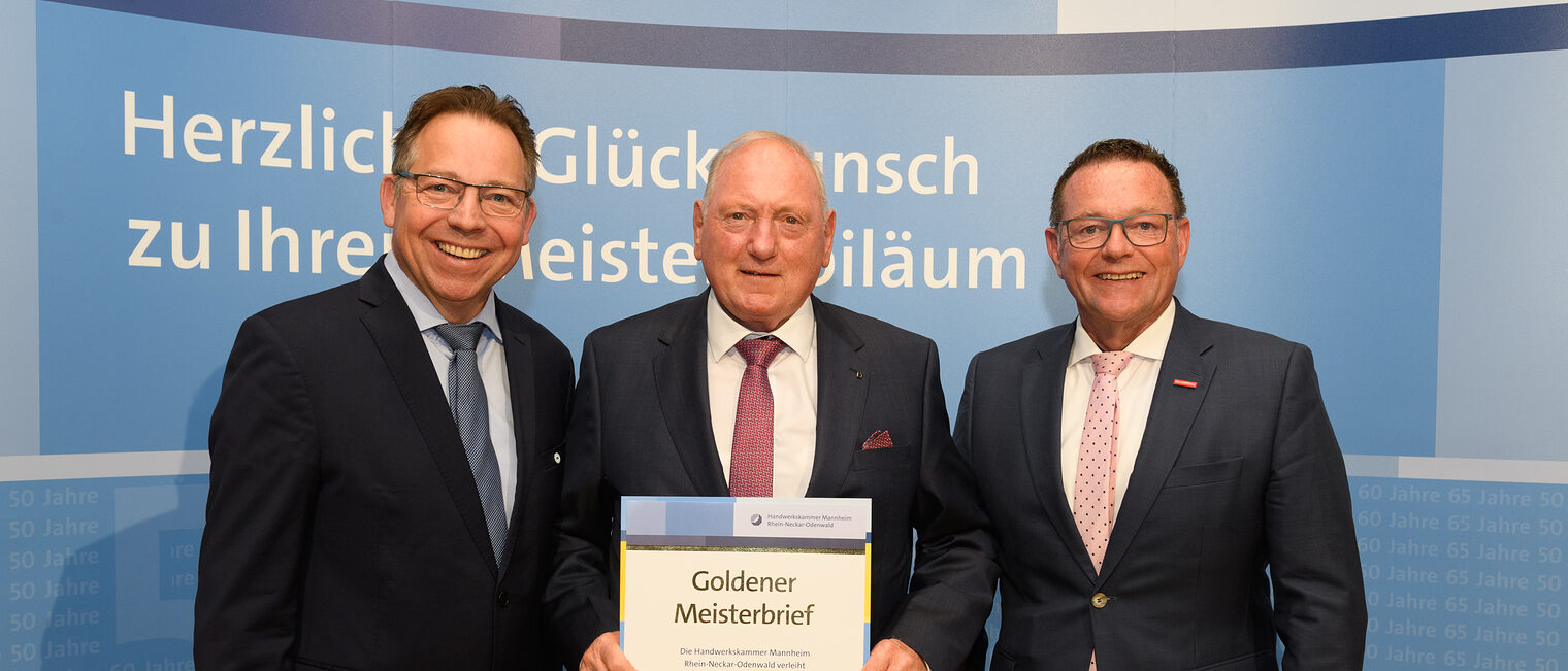 Überreichung des Ehrenmeisterbriefes durch Herrn Hofmann