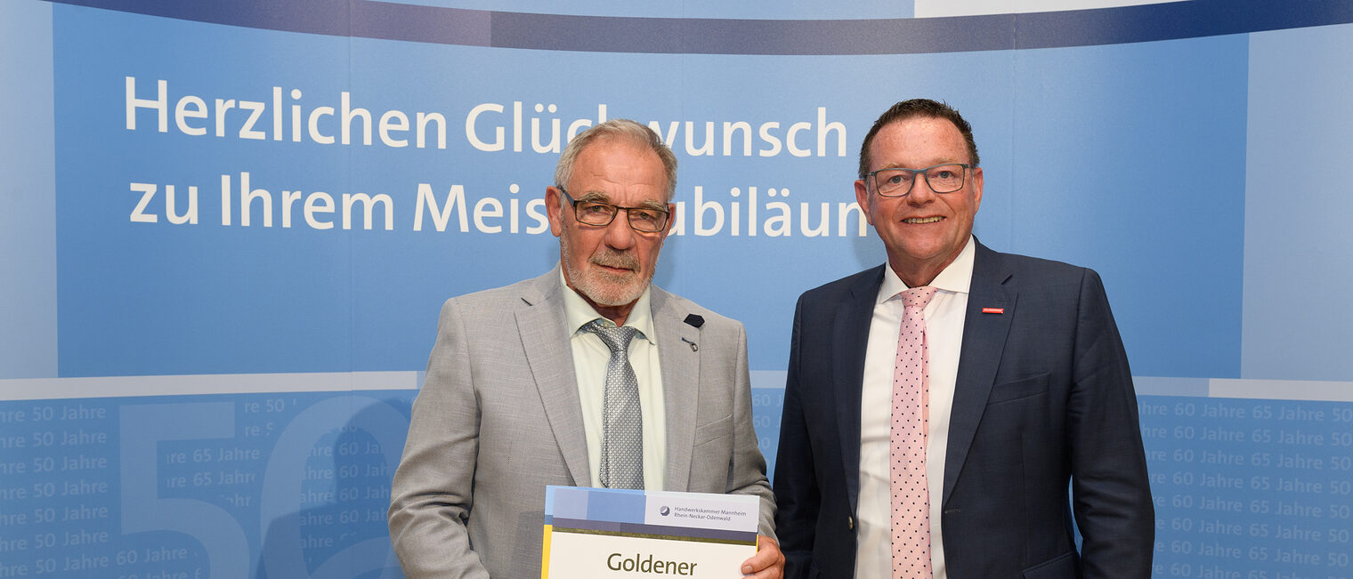 Überreichung des Ehrenmeisterbriefes durch Herrn Hofmann