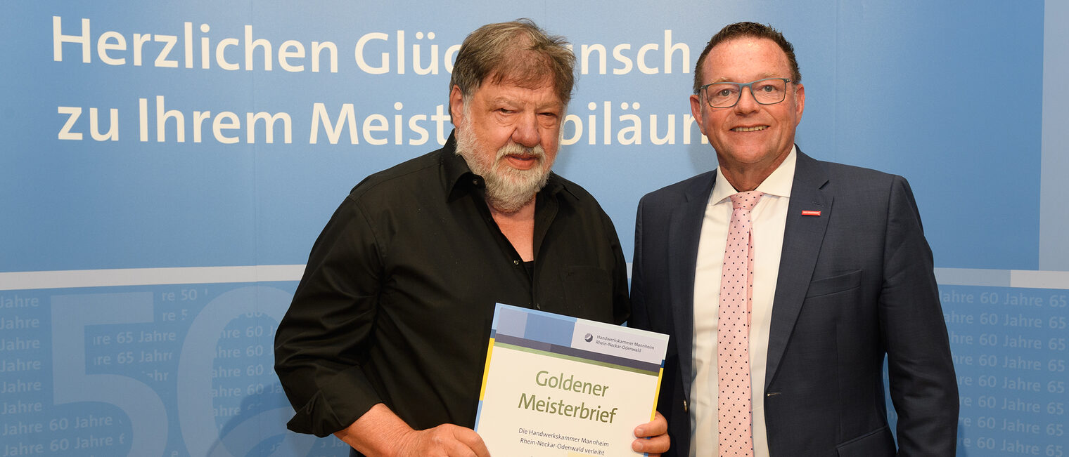 Überreichung des Ehrenmeisterbriefes durch Herrn Hofmann
