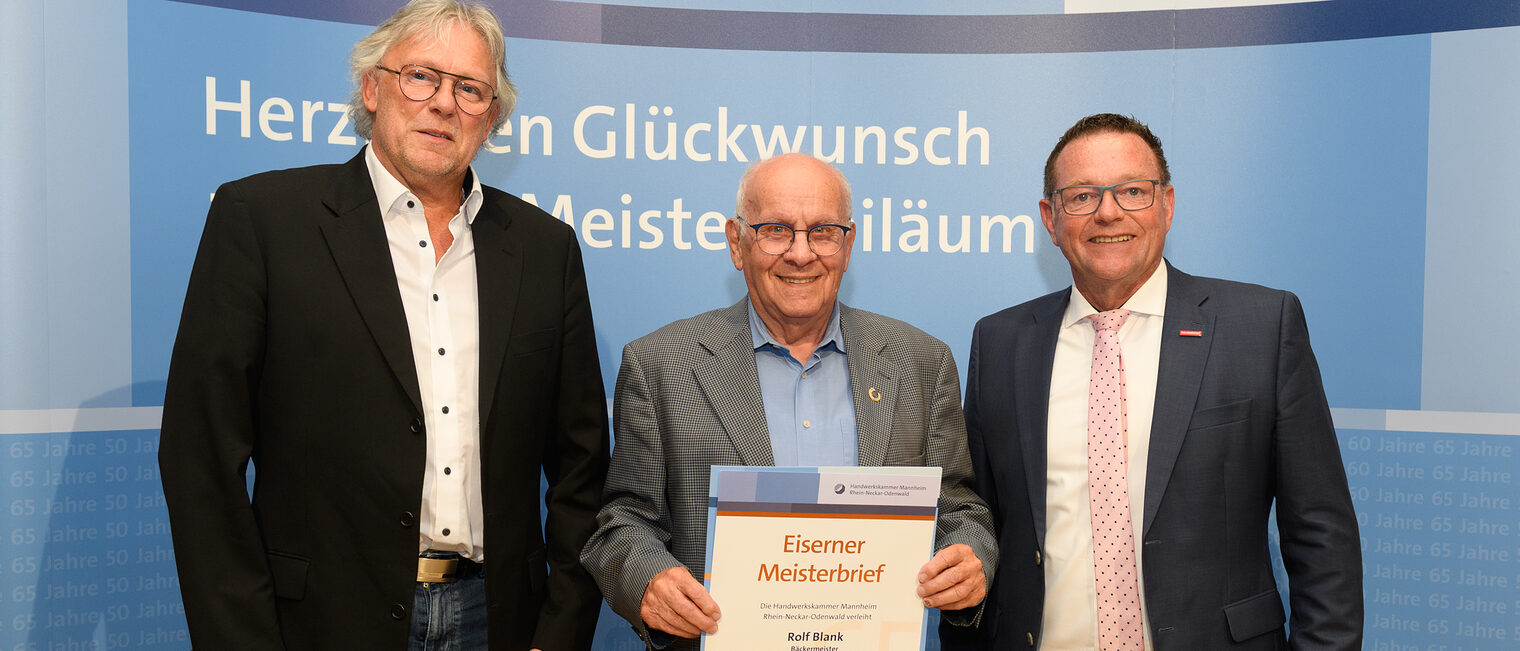 Überreichung des Ehrenmeisterbriefes durch Herrn Hofmann