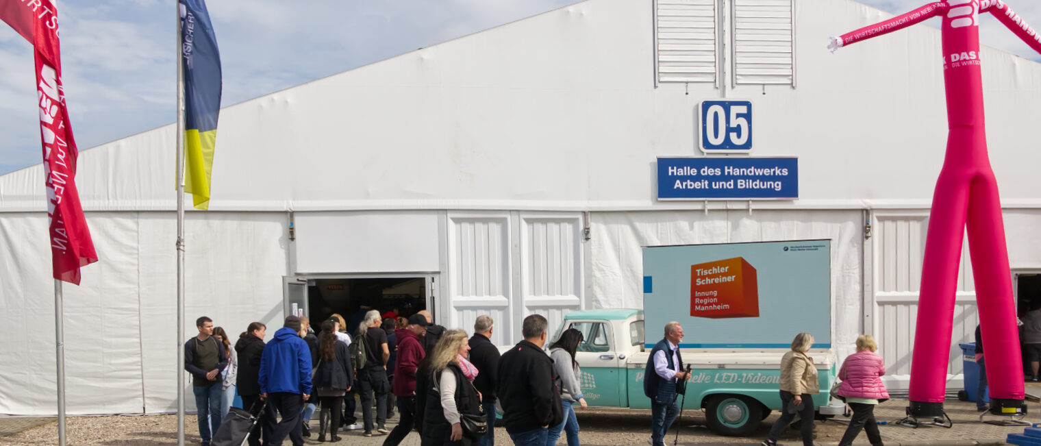 Halle 5 auf dem Maimarkt 2025 - Halle des Handwerks